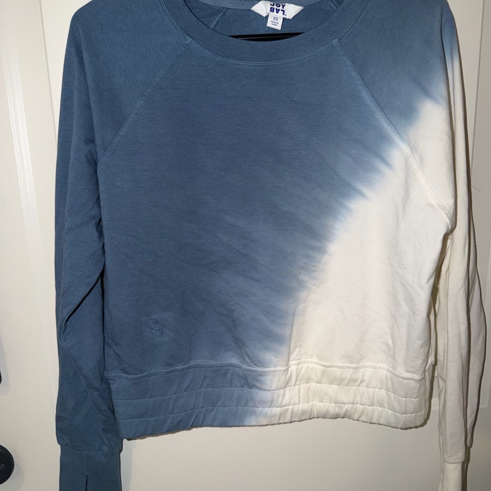 JoyLab Blue and Cream Ombre Sweatshirt